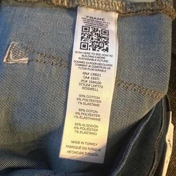 FRAME Le High Flare Jeans in Roswell. - Picture 6 of 8